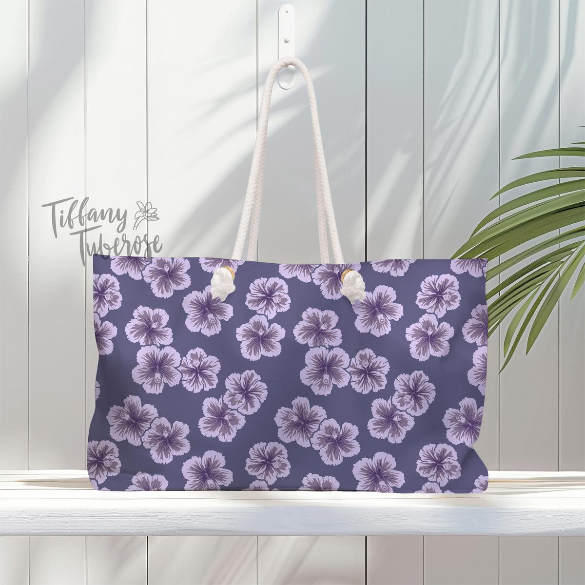 Bold Hibiscus Seamless Repeat Pattern